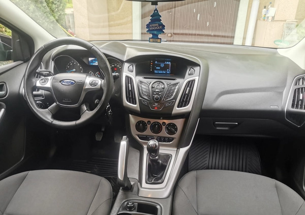 Ford Focus cena 28900 przebieg: 97261, rok produkcji 2013 z Białobrzegi małe 232